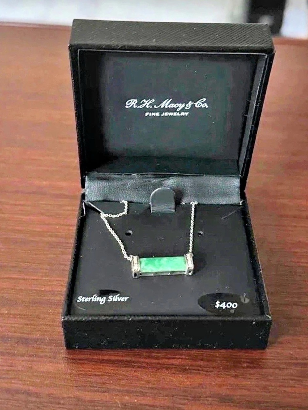 R.H. Macy's & Co. Sterling Silver Green Pendant Necklace NWT